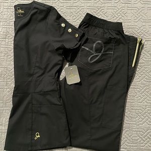 Jaanuu scrub set black